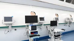 Multiplace Cylindrical Hyperbaric Oxygen Chamber