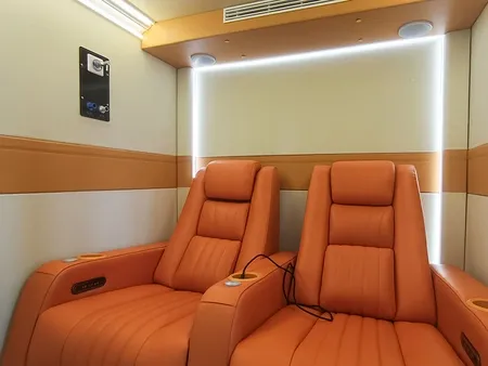 Dual-Place Mild Hyperbaric Oxygen Chamber