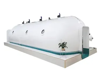 Multiplace Cylindrical Hyperbaric Oxygen Chamber