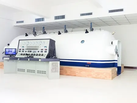 Multiplace Cylindrical Hyperbaric Oxygen Chamber