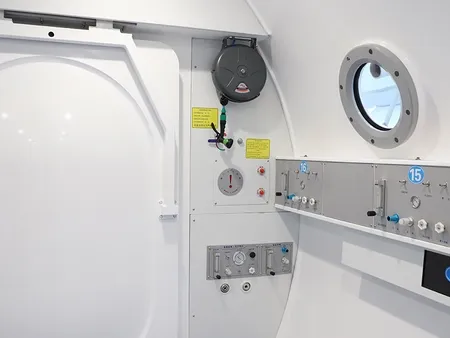 Multiplace Cylindrical Hyperbaric Oxygen Chamber (Omega Shape)
