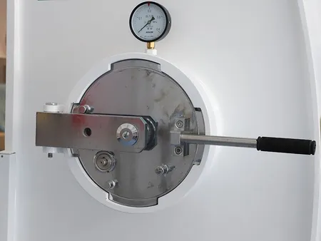 Multiplace Cylindrical Hyperbaric Oxygen Chamber (Omega Shape)